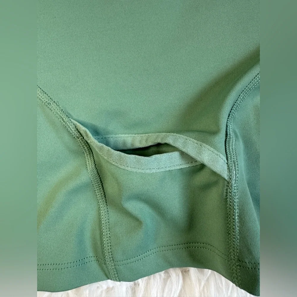 Patagonia Tank Top Sports Running Athletic workout woman’s size Medium Green - Picture 5 of 9